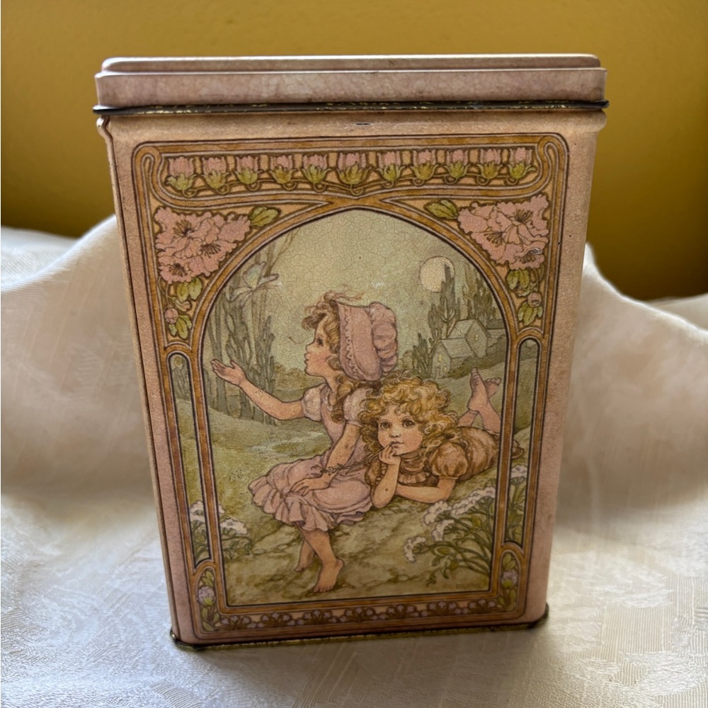 Hallmark Collectible Tin Vintage Metal Tin